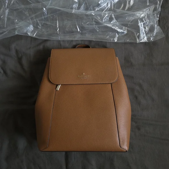kate spade | Bags | Kate Spade Lena Pebbled Leather Flap  display picture 1